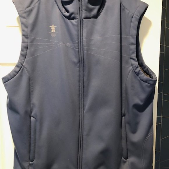 Vest - Picture 4 of 4